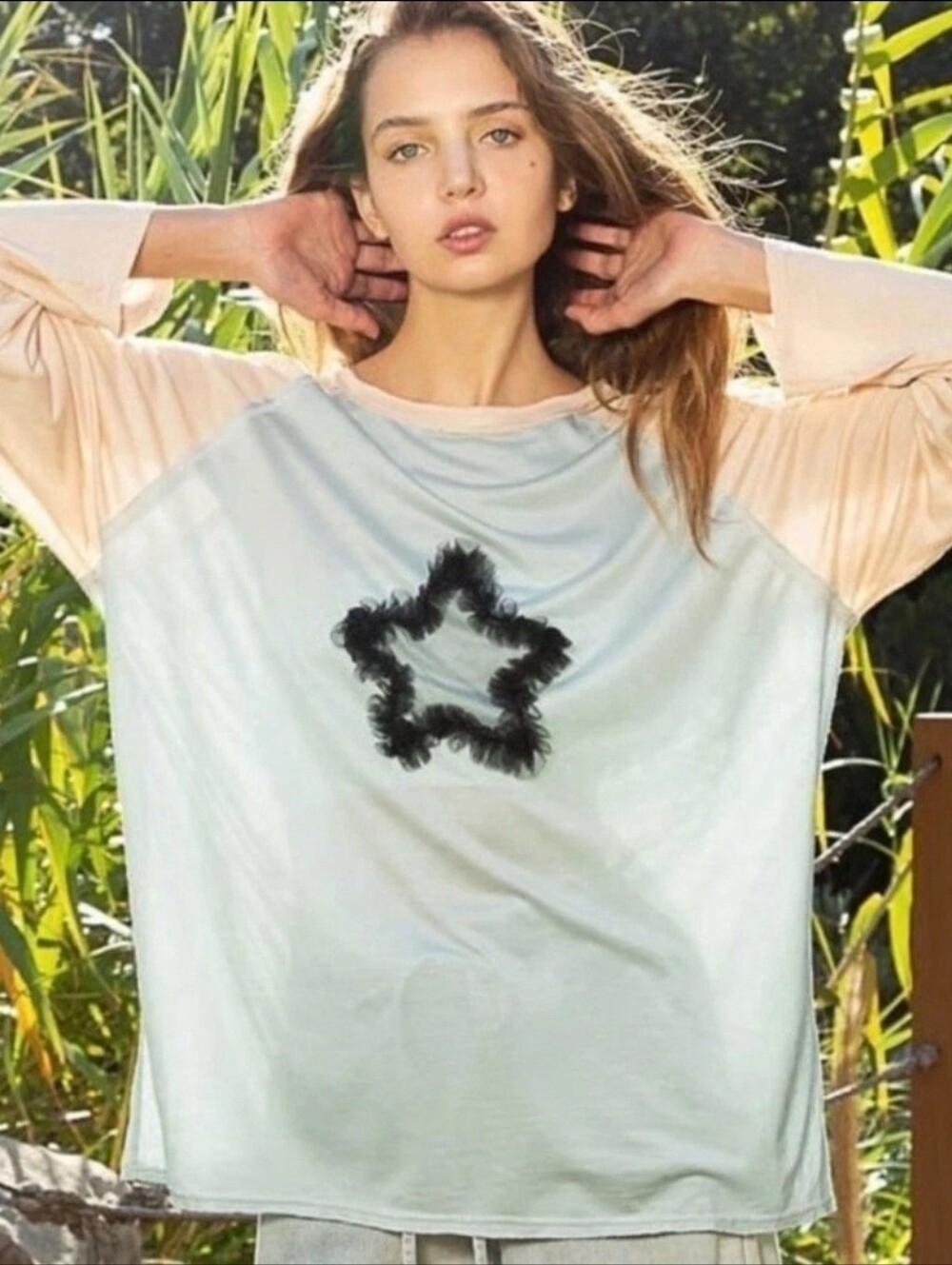 POL Raglan Top With Star Graphic
